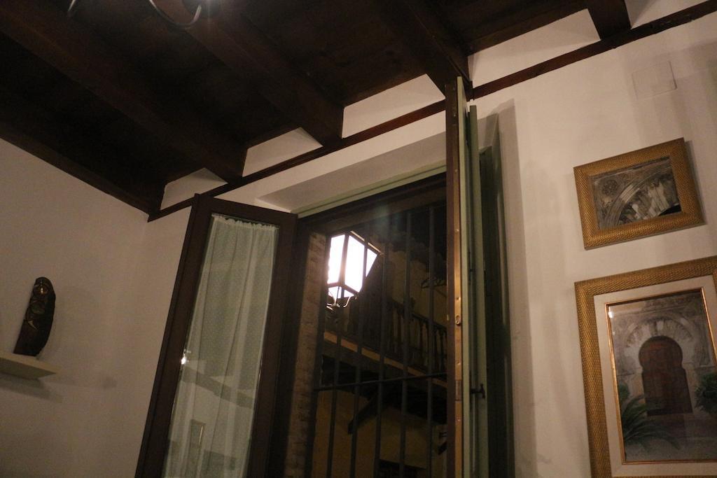 Apartamento Homelife El Temple Toledo Ruang foto